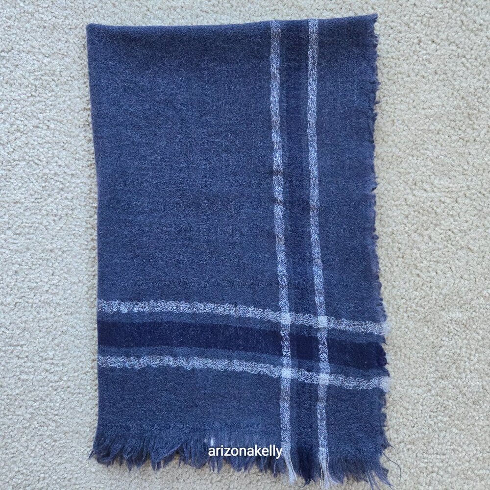 NWT Inouitoosh Wool Scarf Inoui Editions Blue White - Picture 15 of 16